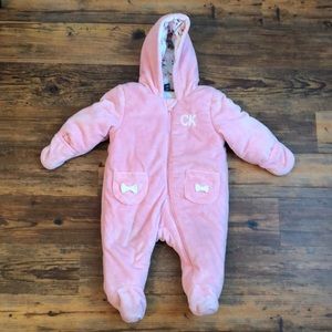 Calvin Klein l Light Pink Zip Bunting Bows Winter